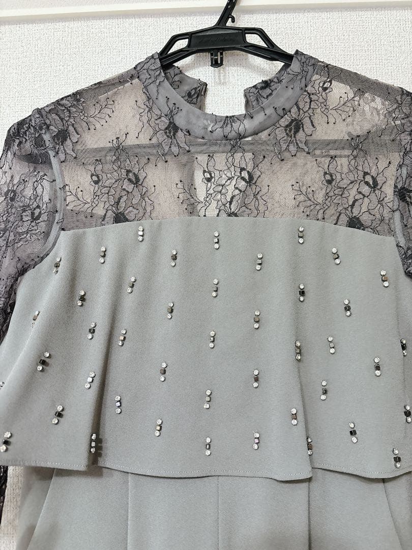 超美品‼️グレースコンチネンタル　ダイアグラム刺繍ワイドサロペットレースグレー36