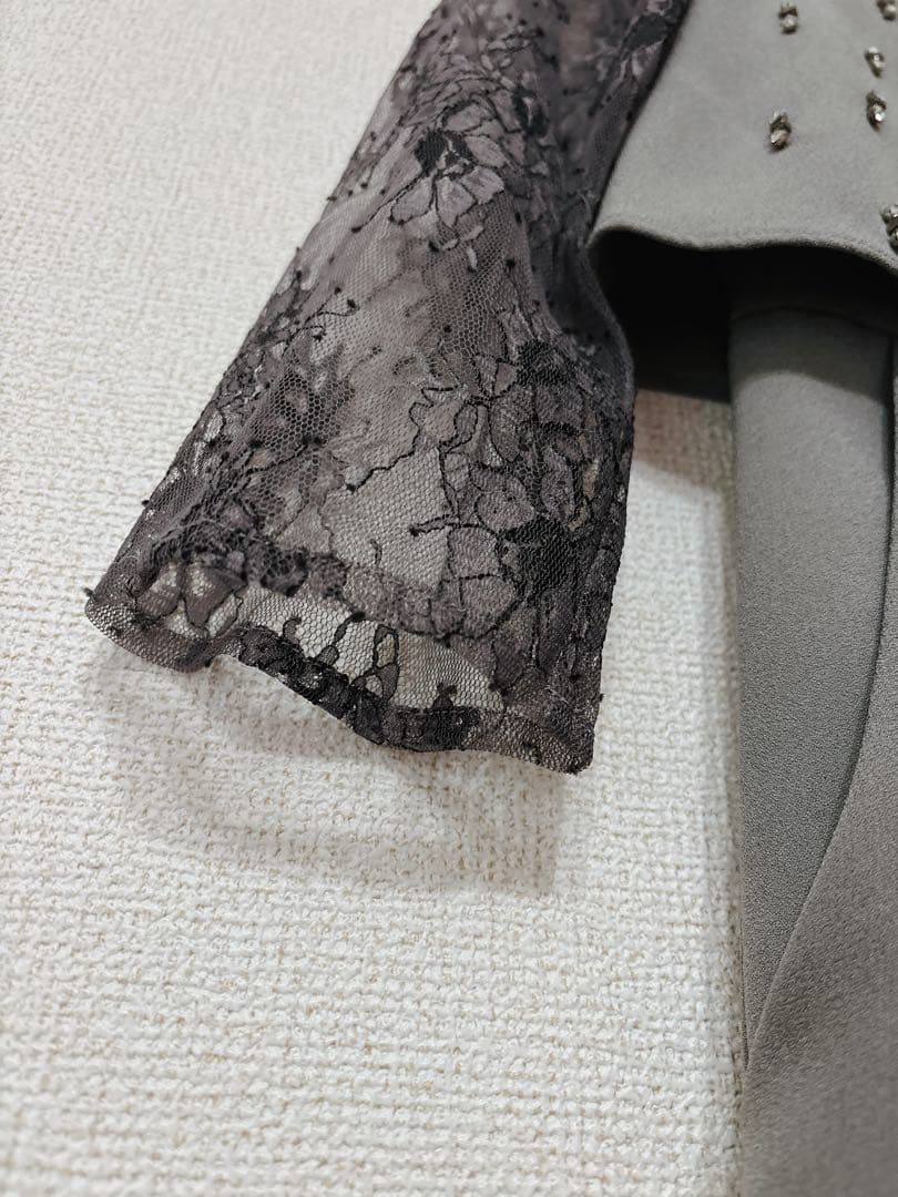 超美品‼️グレースコンチネンタル　ダイアグラム刺繍ワイドサロペットレースグレー36