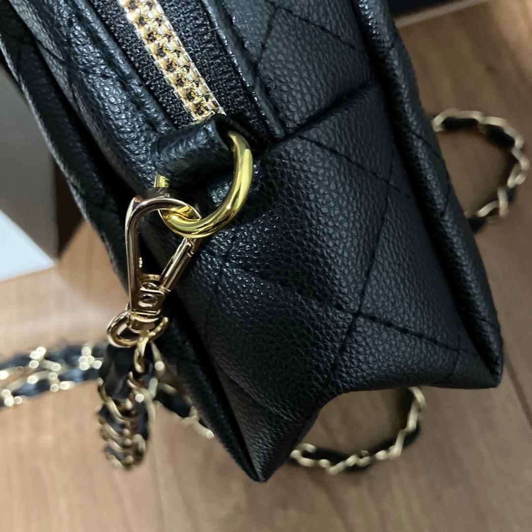 シャネル　ノベルティ　ポーチショルダー　箱付き