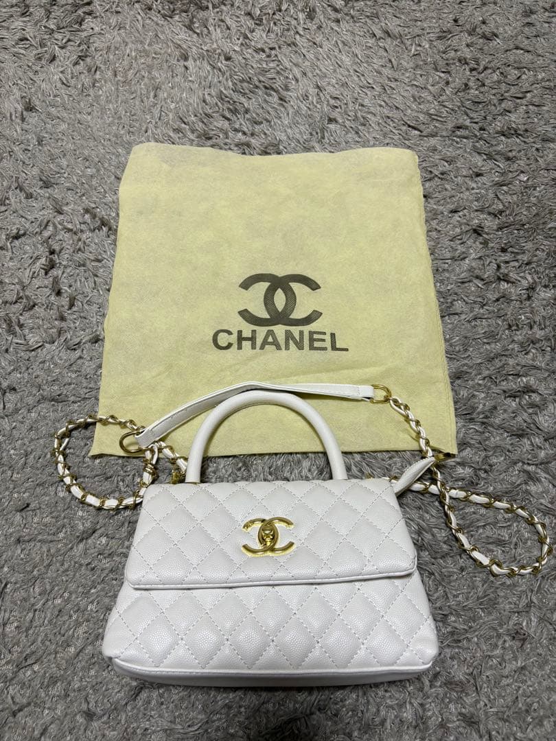 ⑨シャネル　ホワイト　チェーンバッグ　ノベルティ