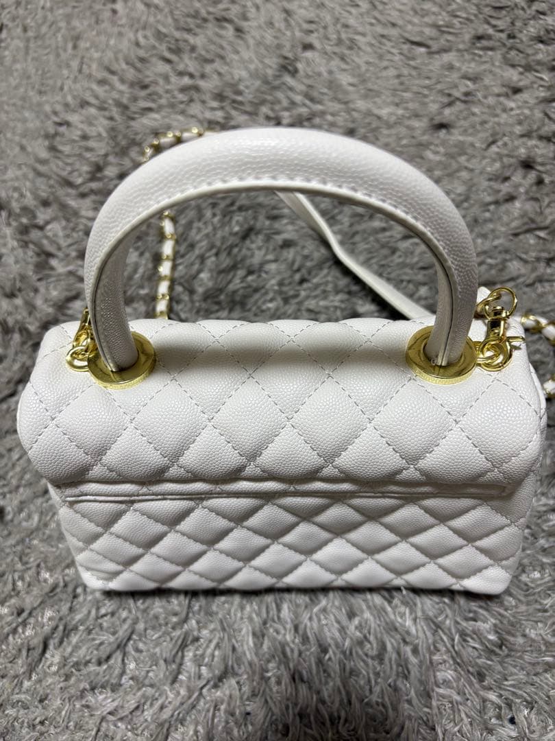 ⑨シャネル　ホワイト　チェーンバッグ　ノベルティ