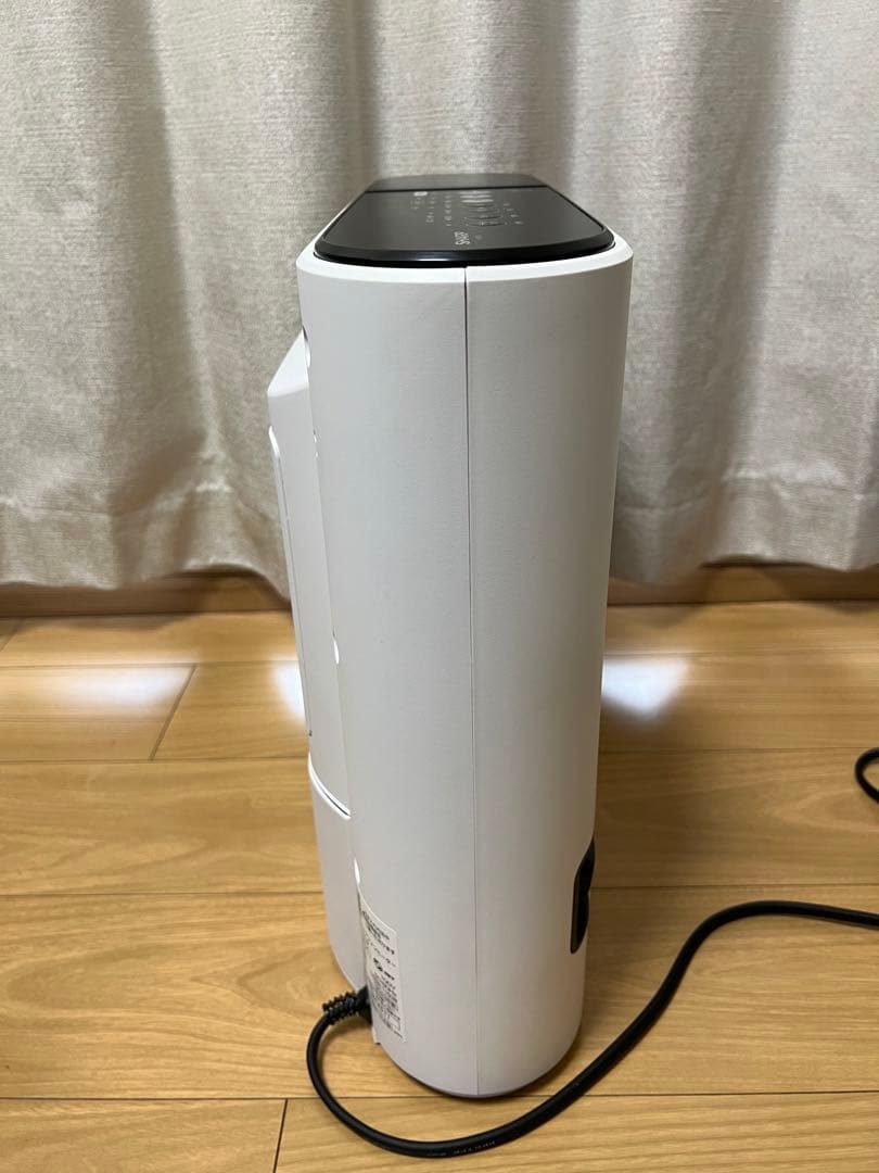 23年美品 SHARP セラミックファンヒーター 加湿機能付 HX-RK12-W