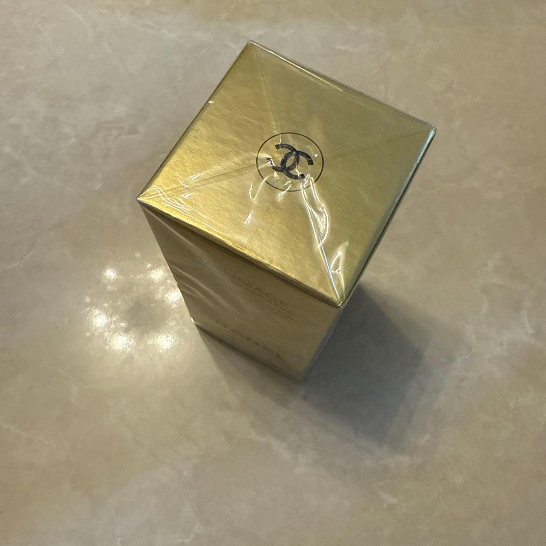 美容液 CHANEL SUBLIMAGE L'ESSENCE LUMIERE 40ml