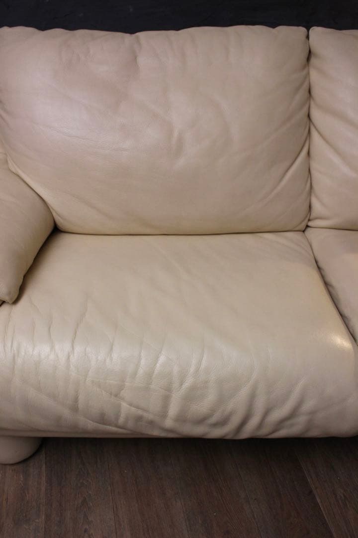 首都圏送無料〜　イタリア　インカント　総本革　約40万　クリーム系　極上　ソファ