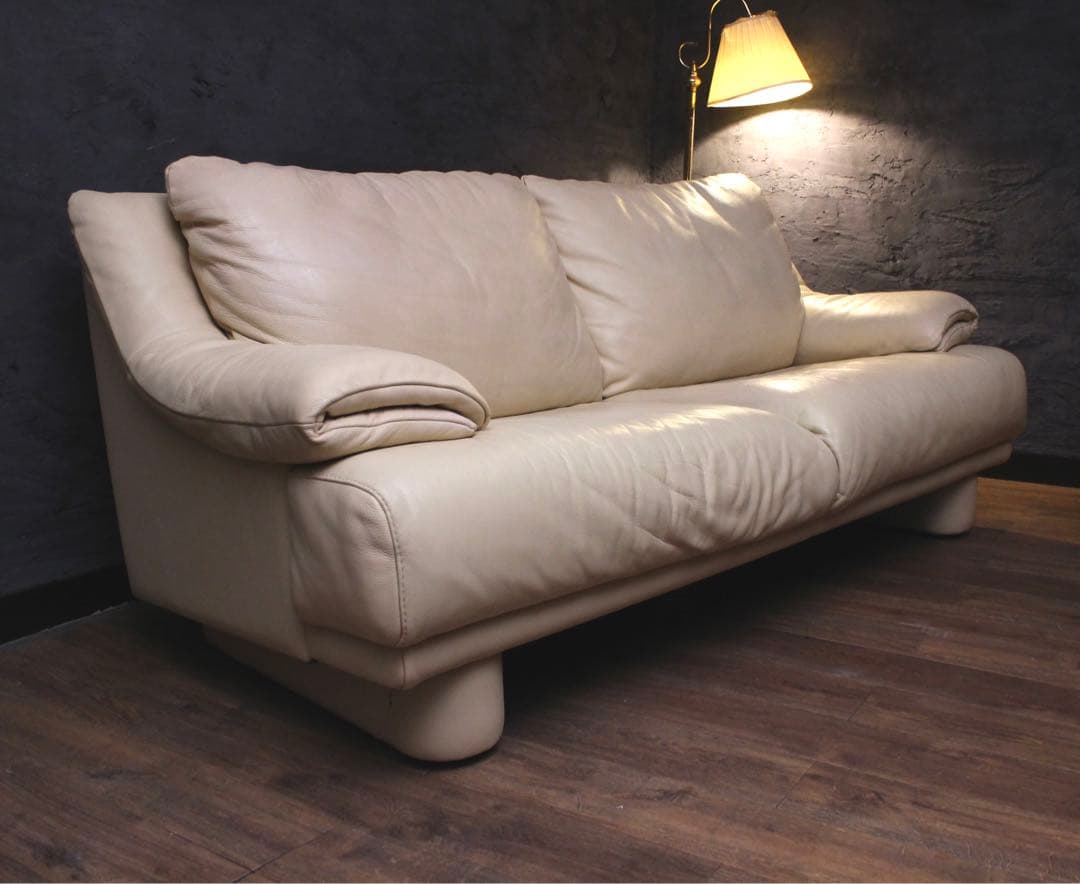 首都圏送無料〜　イタリア　インカント　総本革　約40万　クリーム系　極上　ソファ