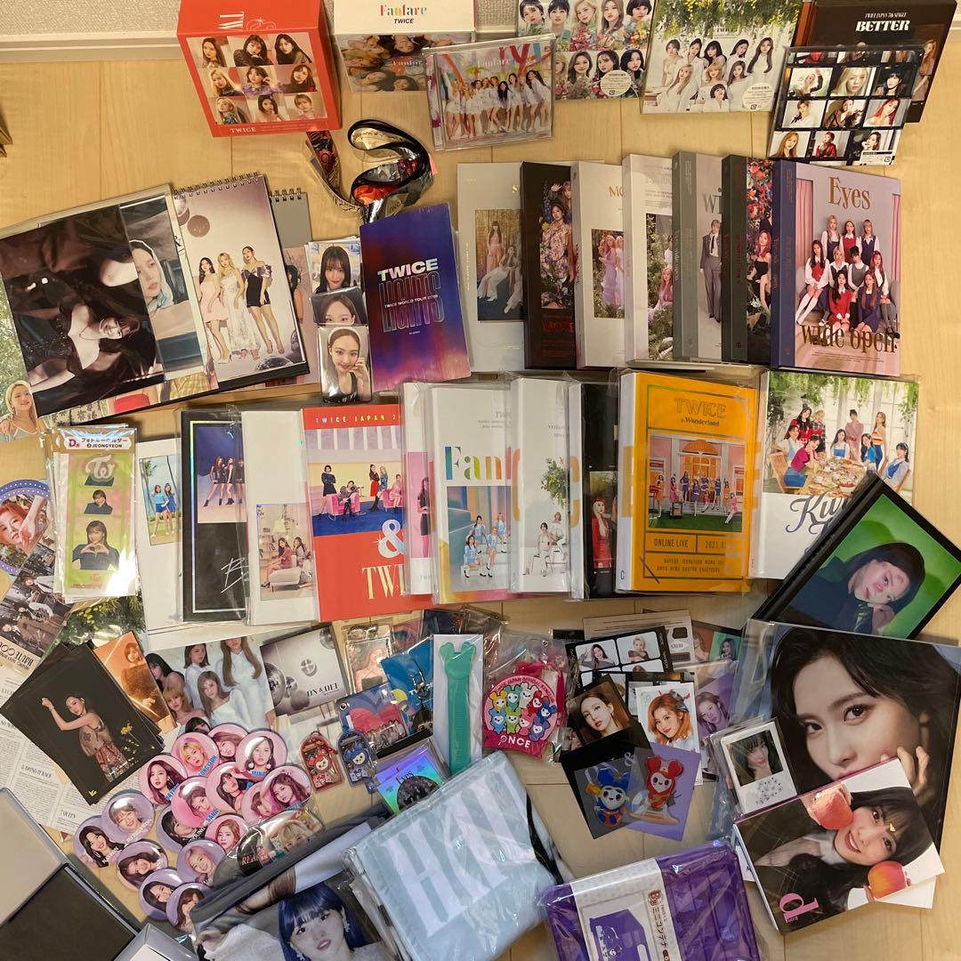 TWICEグッズ　まとめ売り