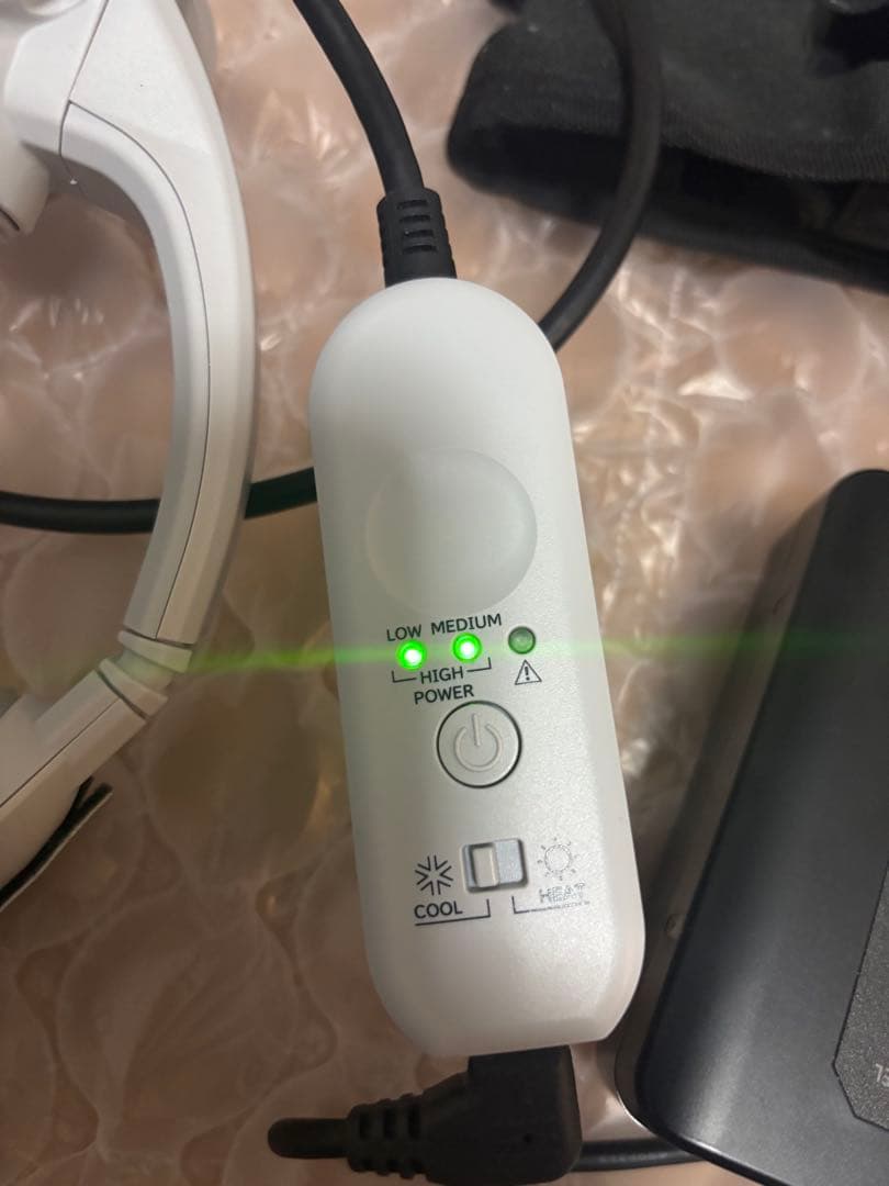 WEARCON ネッククーラー 冷却・加熱機能付き