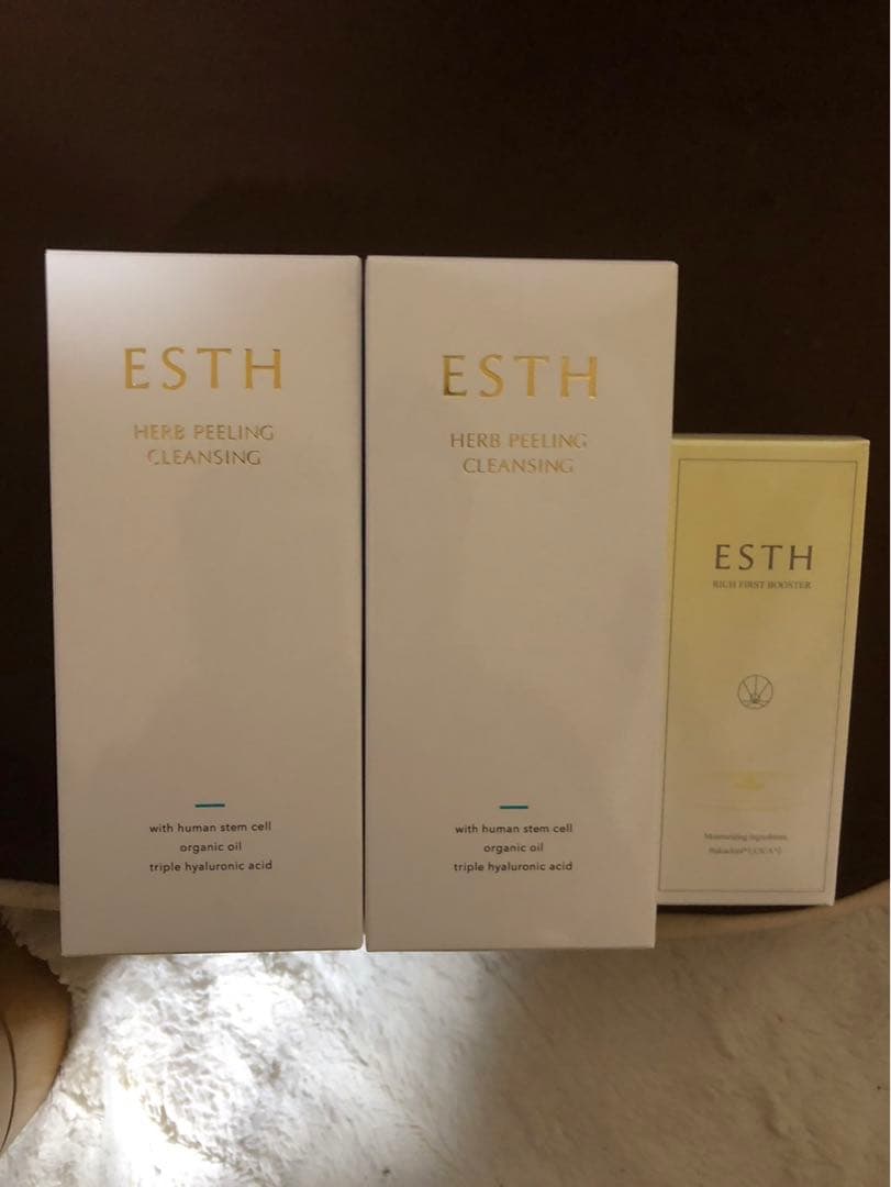 ESTHのクレンジングと導入美容液