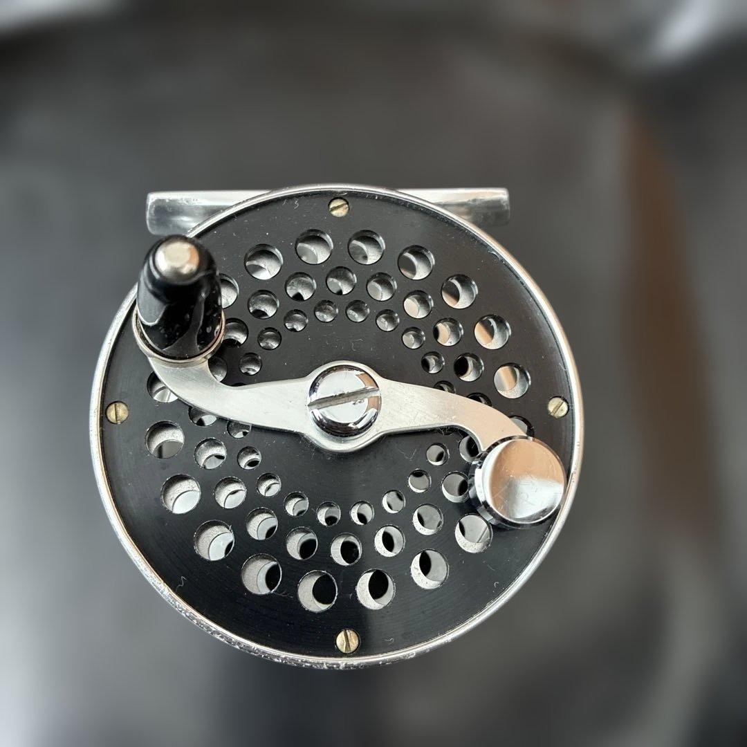 REVIEW PRODUCTS Revert I フライリール