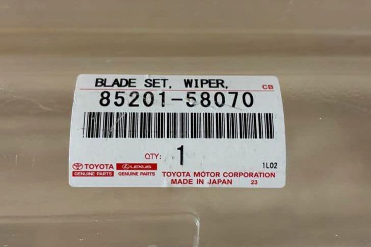 アルファード　30系後期 純正 ウィンターブレード　雪用ワイパー