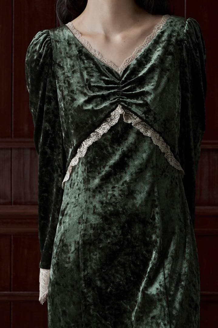 【etoll.】クラッシュベロアランジェリー風ドレス