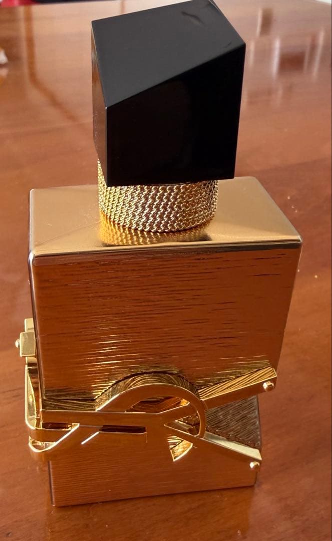 イヴ・サンローラン　リブレ オーデパルファム バニラ クチュール