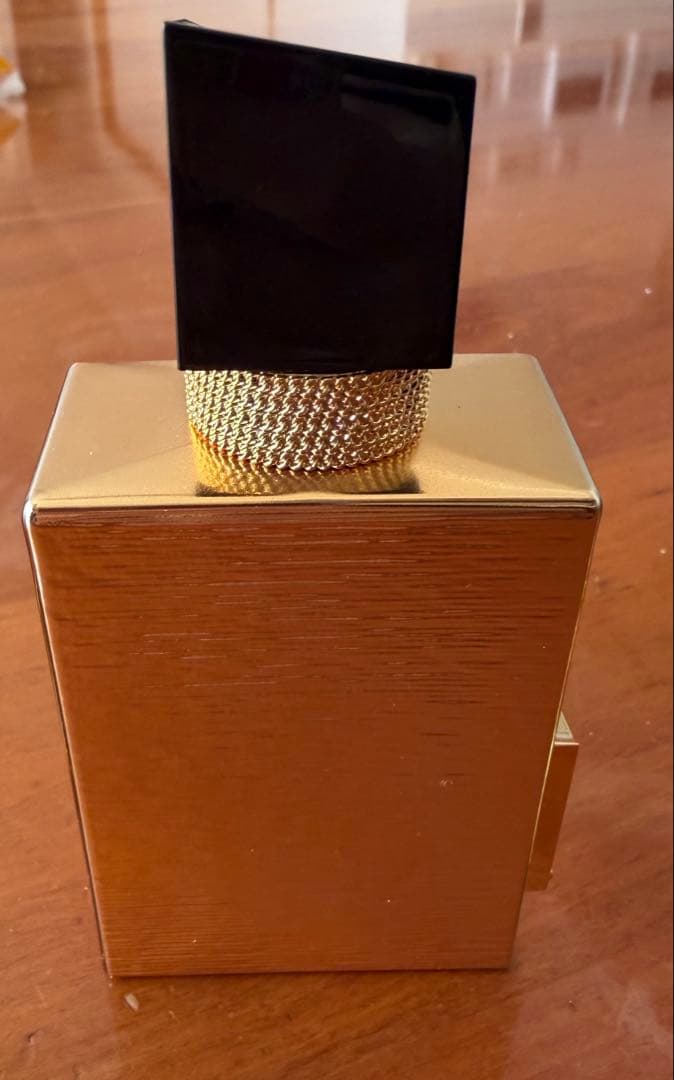 イヴ・サンローラン　リブレ オーデパルファム バニラ クチュール