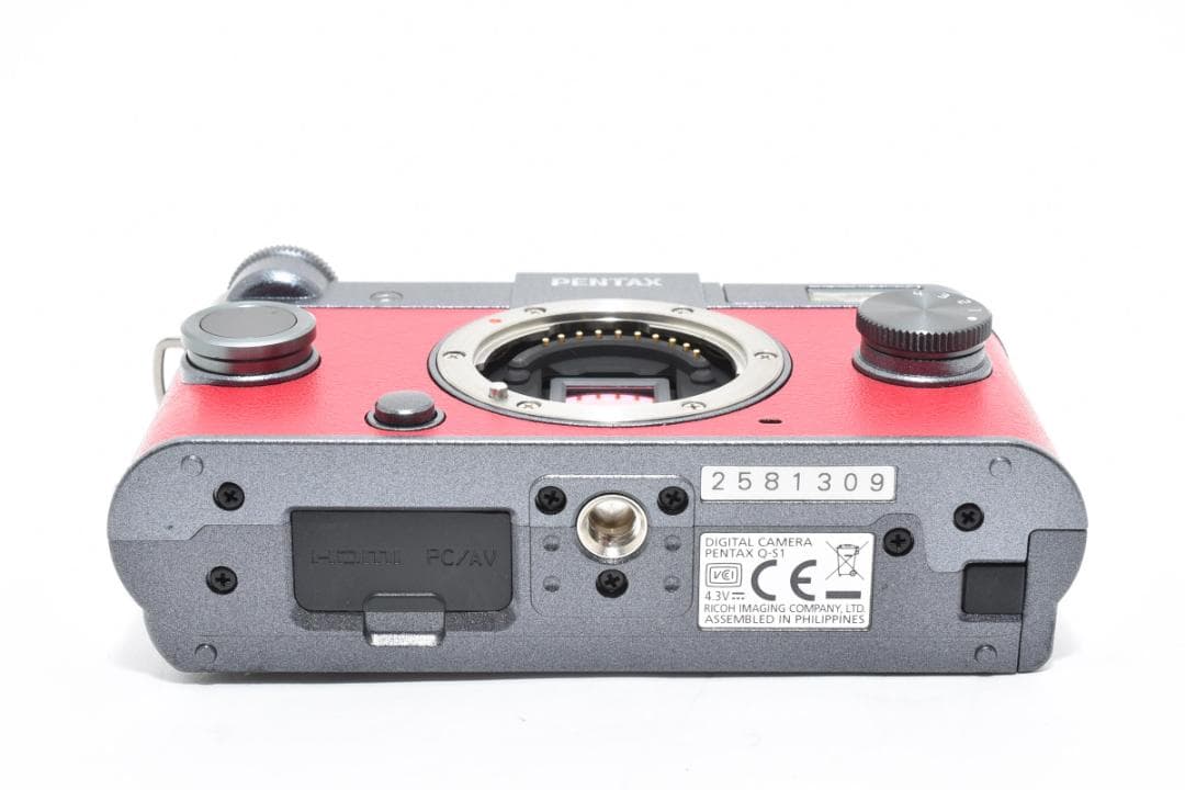 ショット数79枚■新品級■PENTAX Q-S1 ボディ ガンメタル