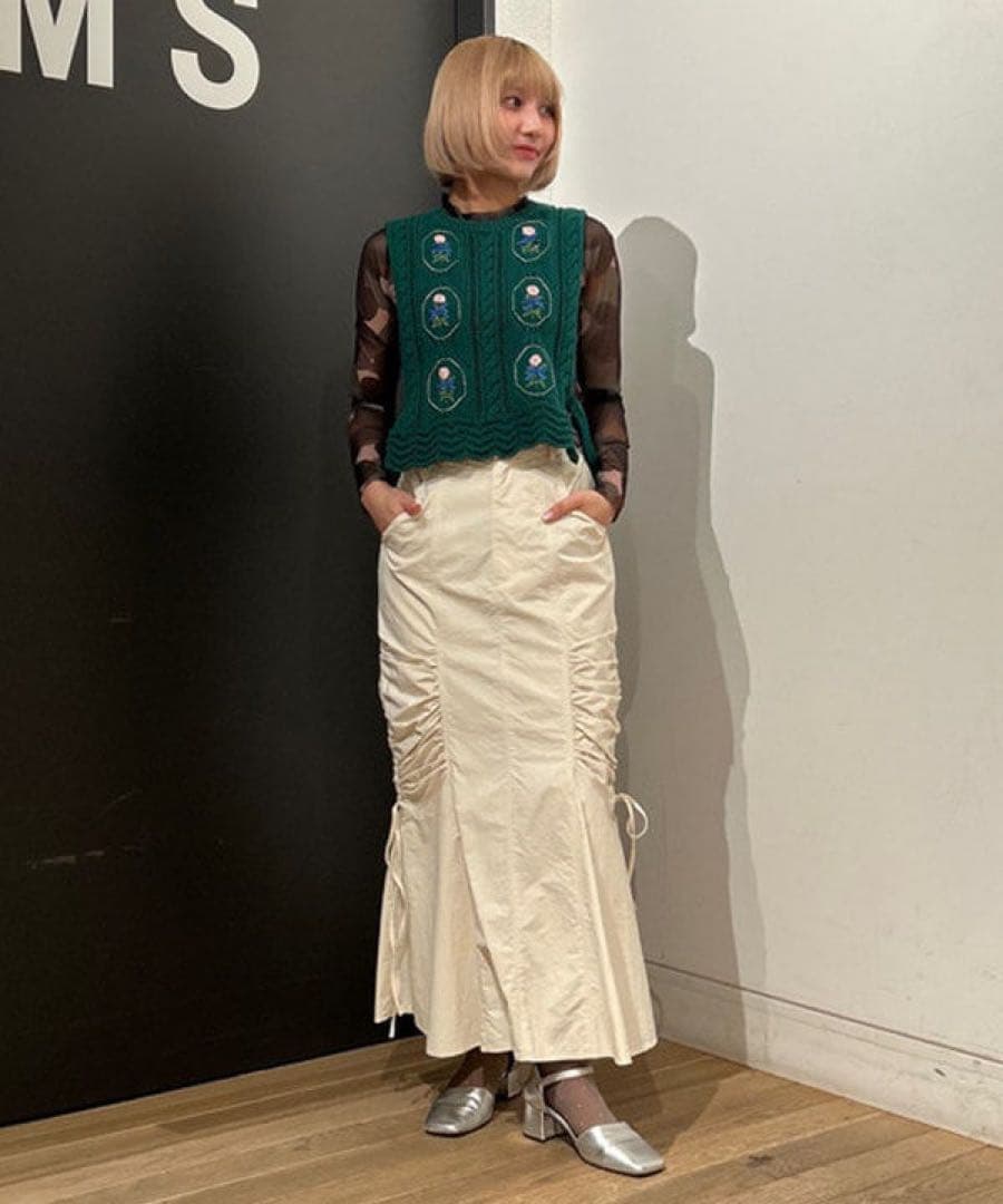 beams ビームス　RURU MARY'S ルルメリー　手刺繍のニットベスト