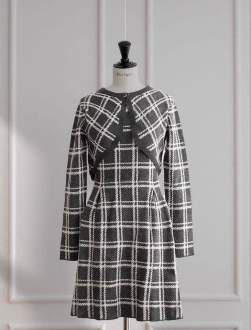 ワンピース Herlipto Pantheon Checked Knit Dress