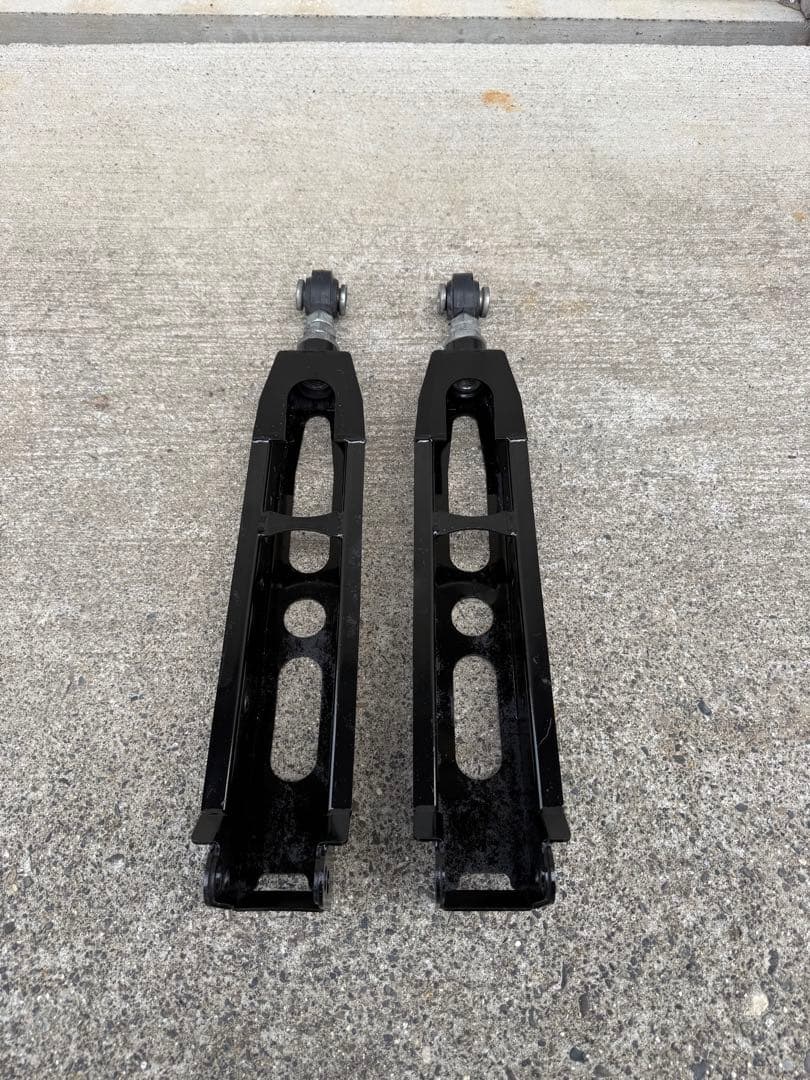 86 BRZ シルクロード　リアロアアーム