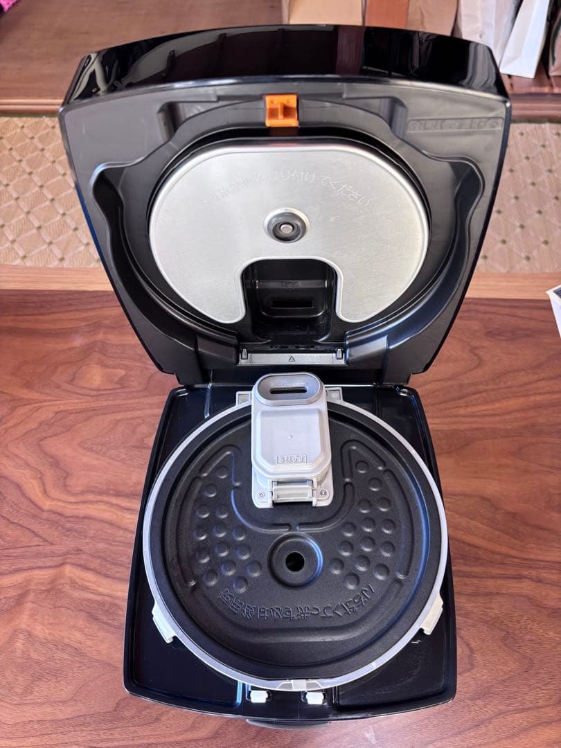 三菱IHジャー炊飯器 NJ-VS10G-B