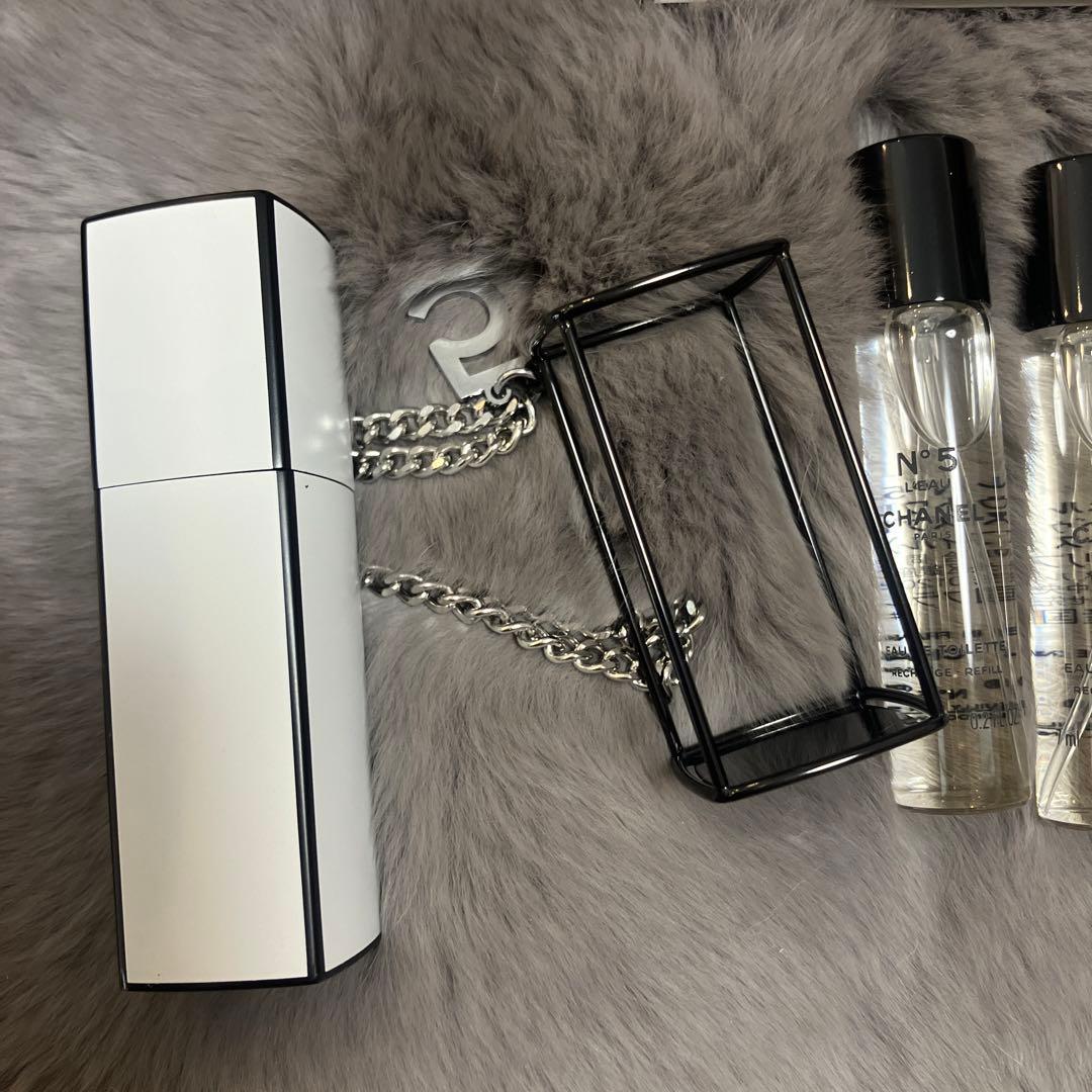 CHANEL N°5 L'EAU 2024ホリデー限定　パーススプレイ