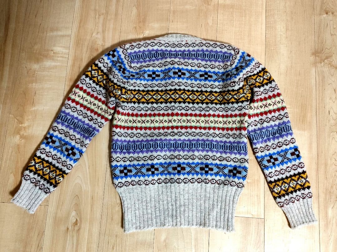 Jamieson’s　fennica beams別注　ラウンドカラーカーディガン