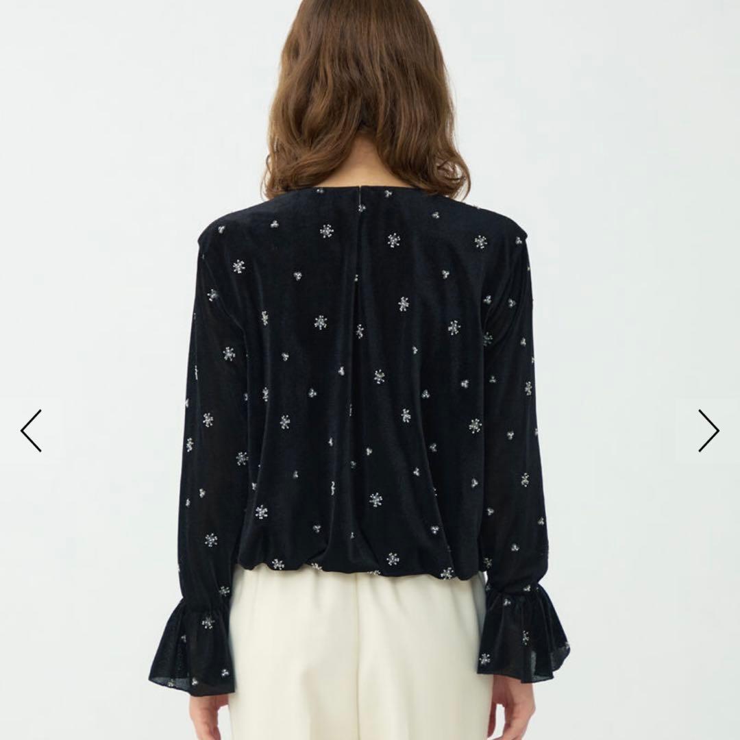 Ballesey メッシュベロアエンブロイダリー ラッフルカフスブラウス