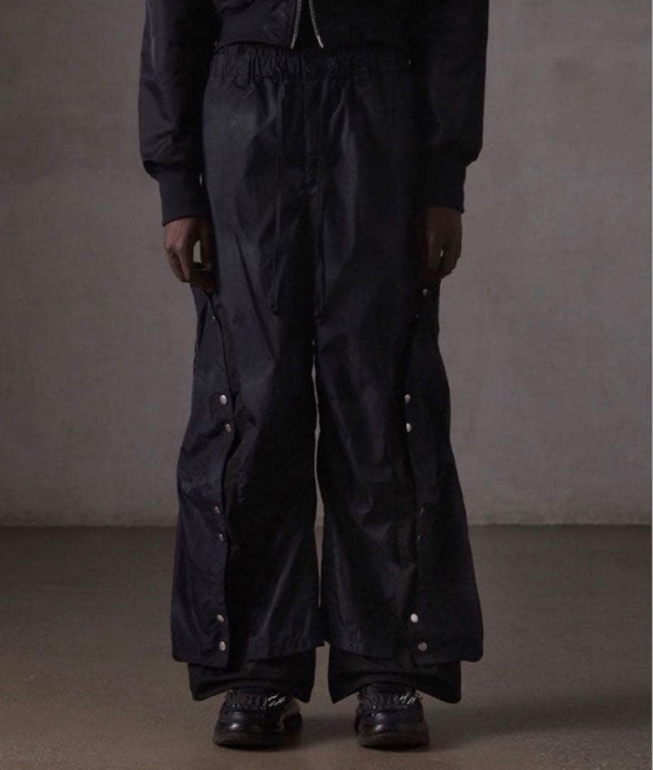 GRANCY ナイロンパンツ