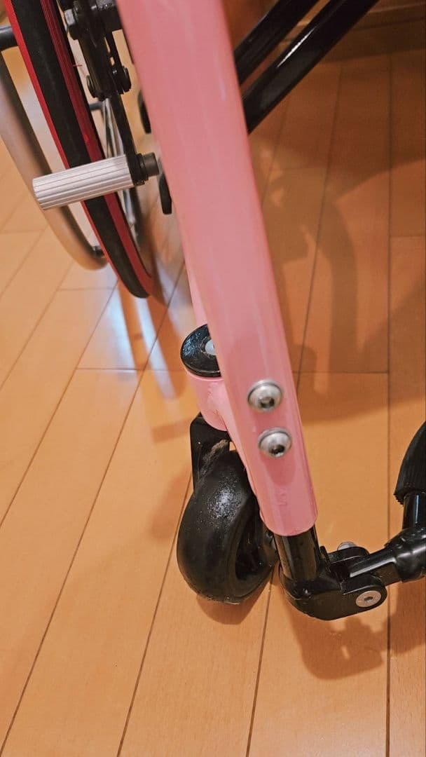 カドクラ スポーツ ピンク 車椅子