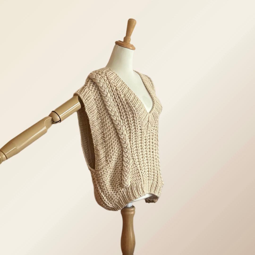 【ETRE TOKYO】 ケーブルニットベスト