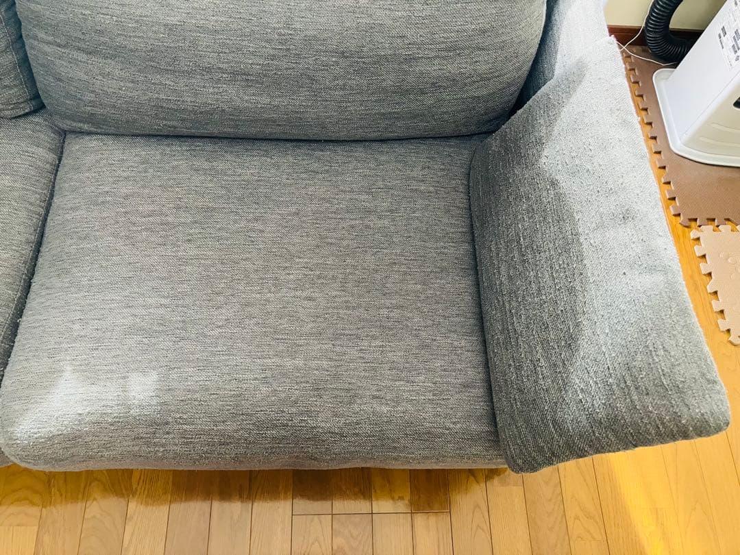 【ニトリ　匿名配送】ダークグレー 3人掛けソファ ヘッドレスト付き