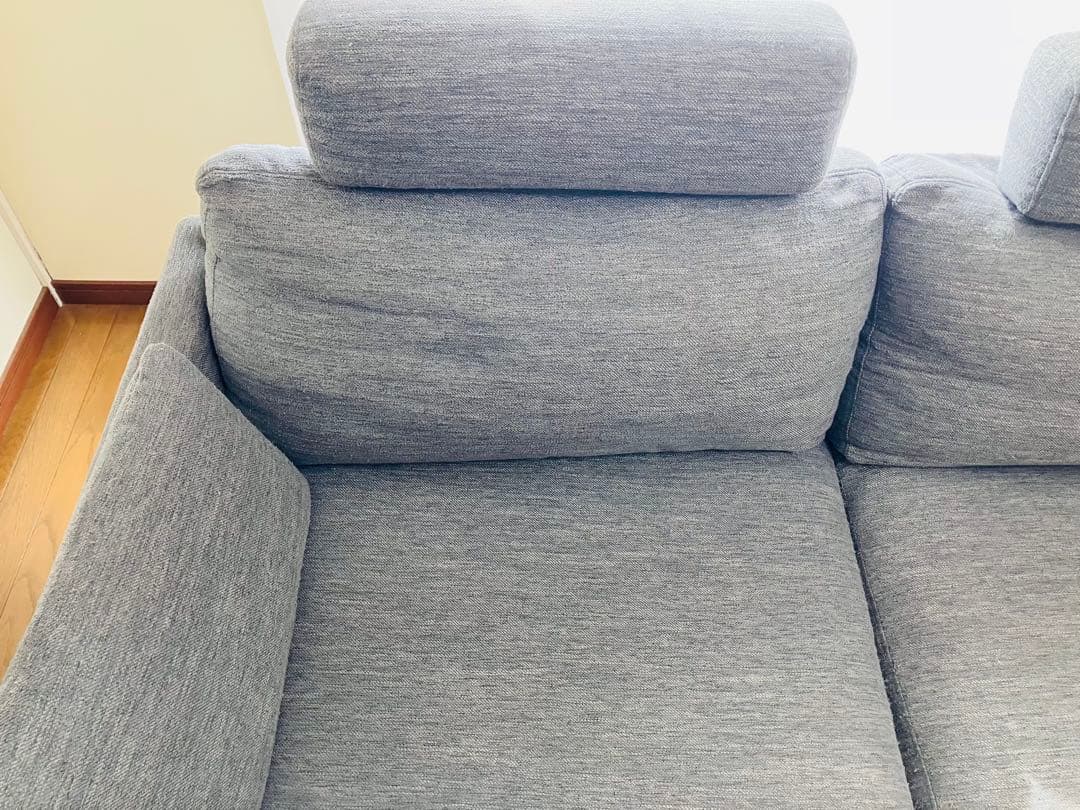 【ニトリ　匿名配送】ダークグレー 3人掛けソファ ヘッドレスト付き