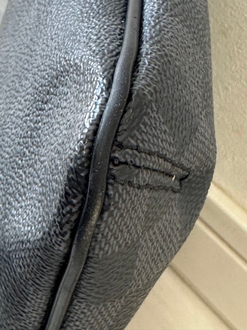 LOUIS VUITTON ルイ・ヴィトン トマスダミエグラフィットキャンバス