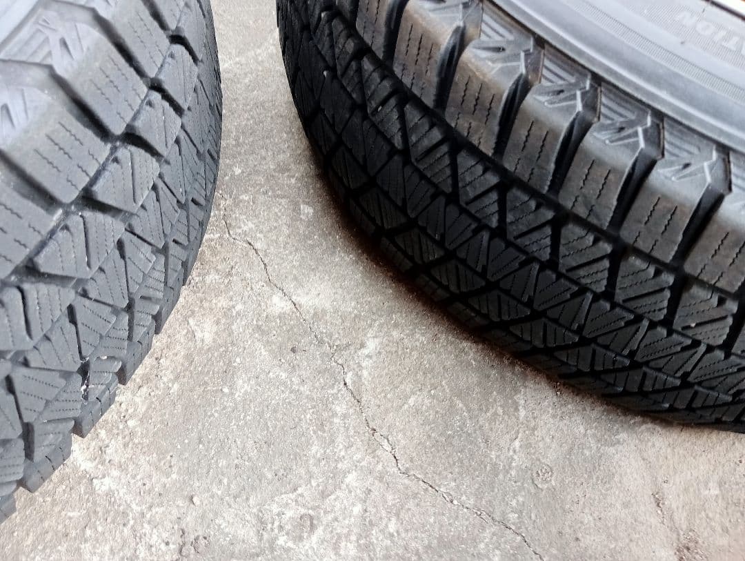 ハローキティ　スバル純正17インチホイール スタッドレス 4本セット