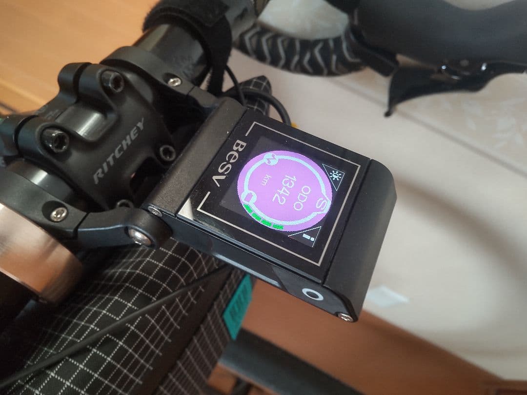 BESV JR1 2019年XSサイズ　高級パーツ多数付　浜松市浜名区手渡しのみ