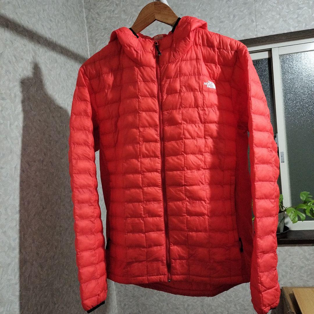 THE NORTH FACE レッドポイントベリーライトフーディ