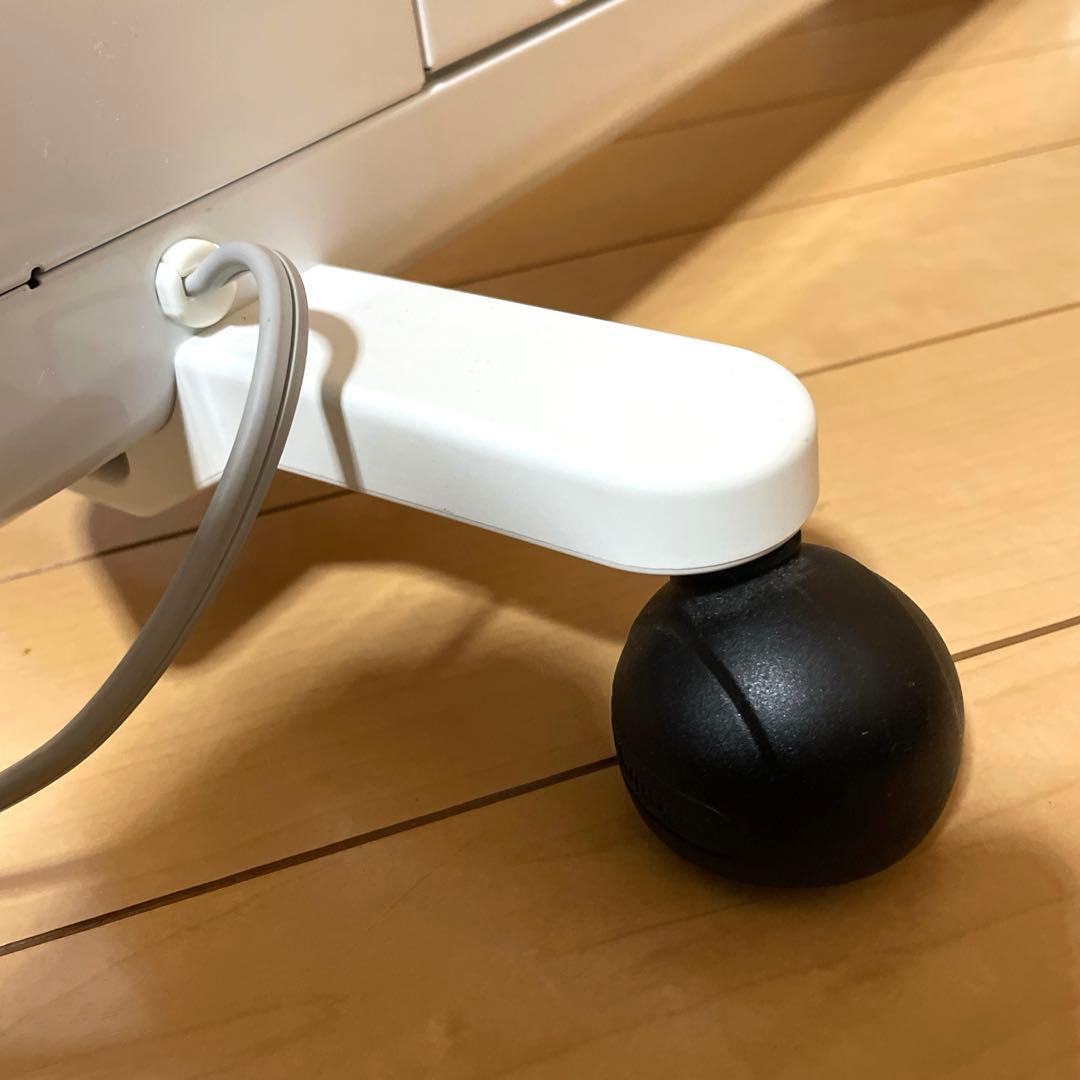 #657 DeLonghiデロンギ　HXJ60L12 （ホワイト）