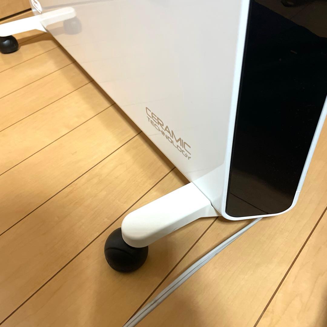 #657 DeLonghiデロンギ　HXJ60L12 （ホワイト）