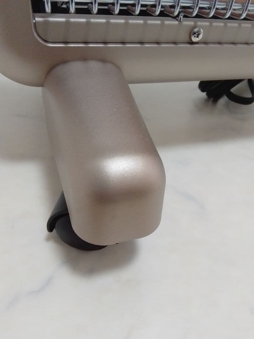 ☆美品☆ サンルミエ タイマー付き 遠赤外線パネルヒーター E800L-TM3