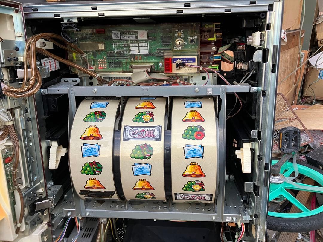 パチスロ実機　　ラブ嬢