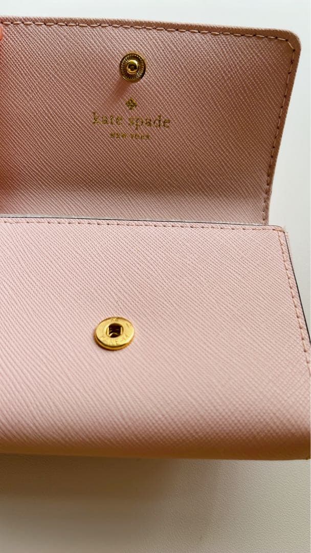 【未使用美品】ケイトスペード　カードケース　ホワイトピンク