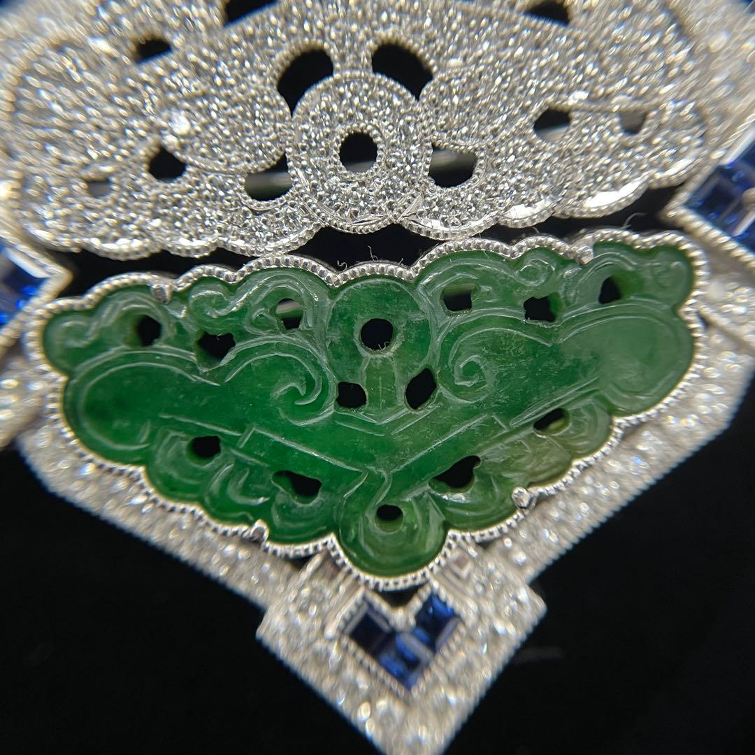 coco！Pt950素材QUEEN ヒスイとダイヤモンドのデザインブローチ