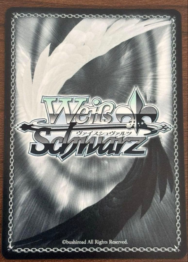 「勝利の女神：NIKKE」SEC+カード「紅蓮：ブラックシャドウ」