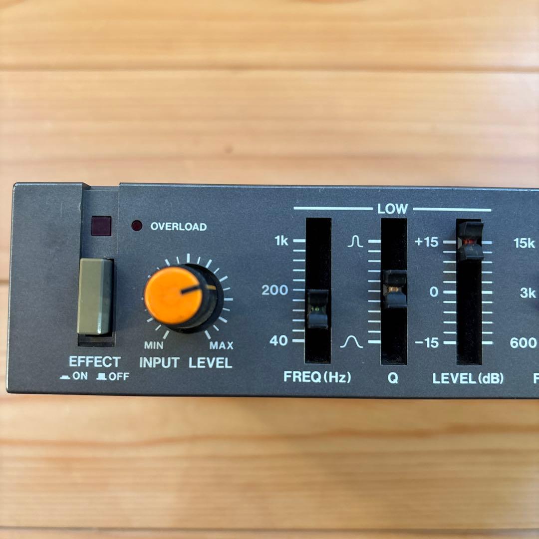 BOSS RPQ-10 プリアンプ/パラメトリック・イコライザー　ハーフラック