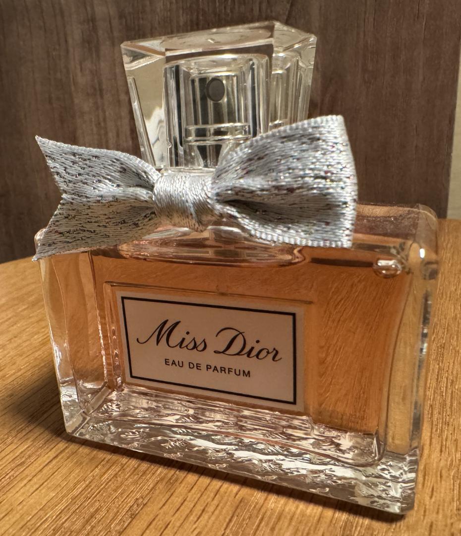 ミス ディオール オードゥ パルファン フレッシュ & センシュアル フローラル