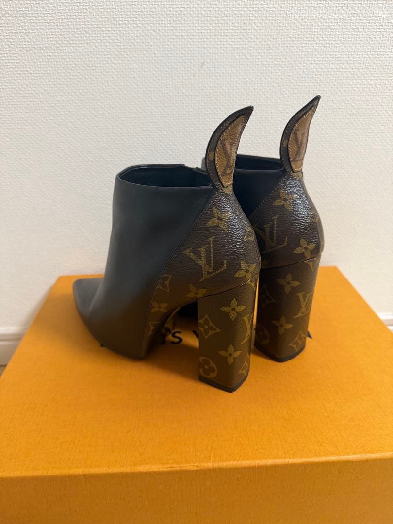 ルイヴィトン　ショートブーツ ポインテッドトゥ　モノグラム