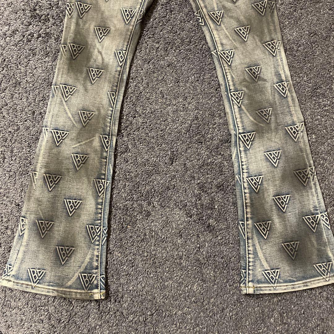 ‼️新作‼️ VALABASAS バラバサス モノグラムスキニーフレアデニム 28