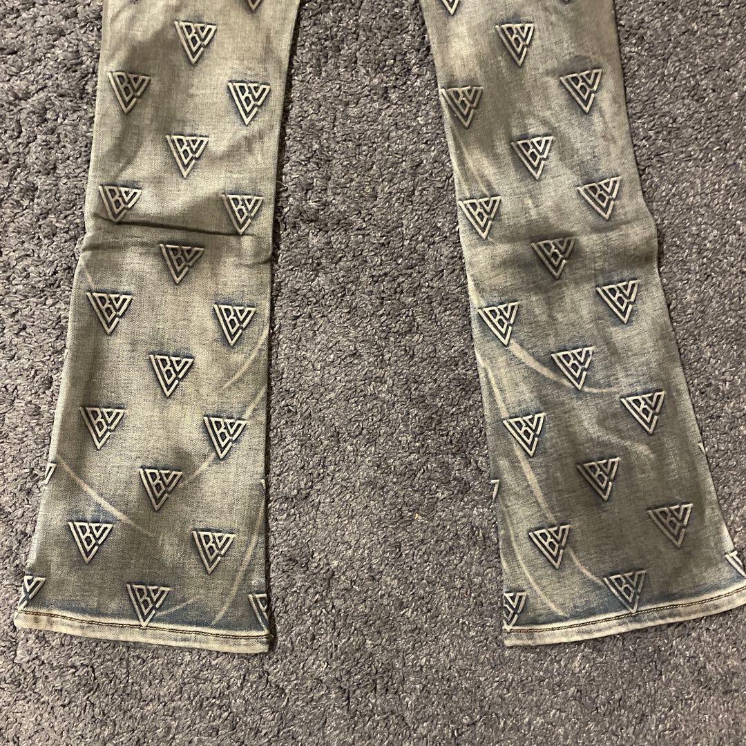 ‼️新作‼️ VALABASAS バラバサス モノグラムスキニーフレアデニム 28