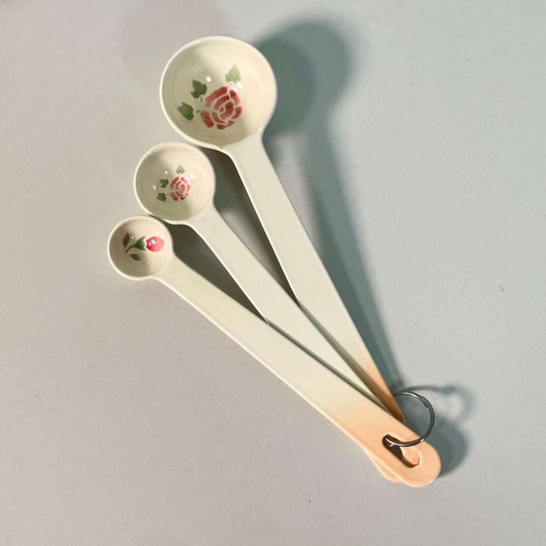 【希少✨】マニーローズ　計量カップ2個&計量スプーン　セット♪ ホーロー製