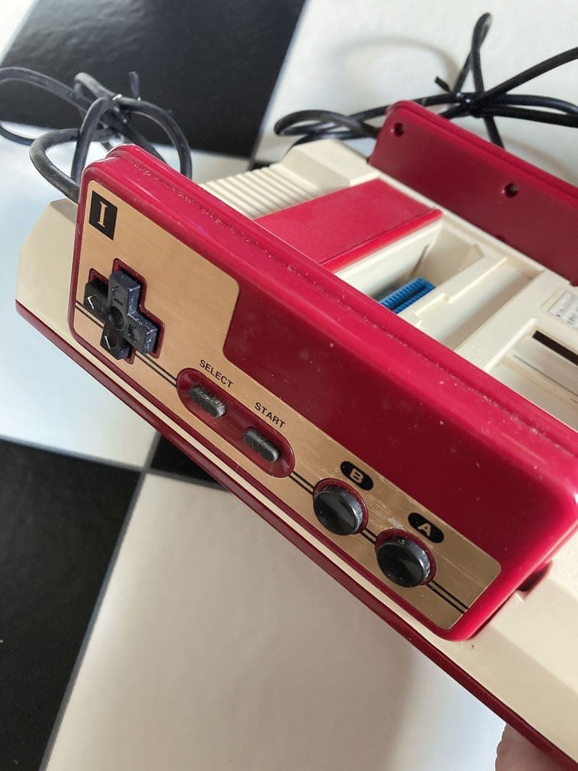 任天堂ファミコン ファミリーコンピュータ 本体 箱・説明書付き