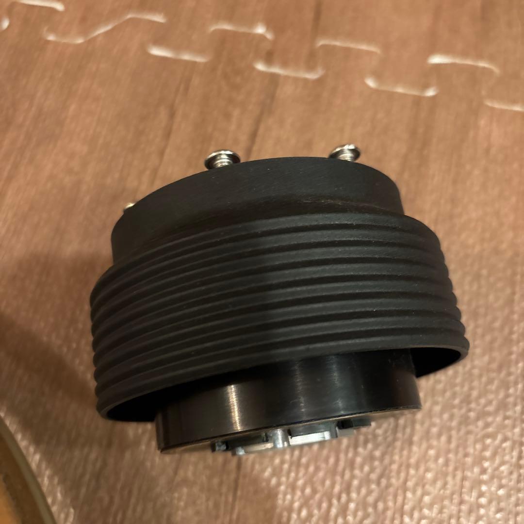 ウッドとアルミの3本スポークステアリング