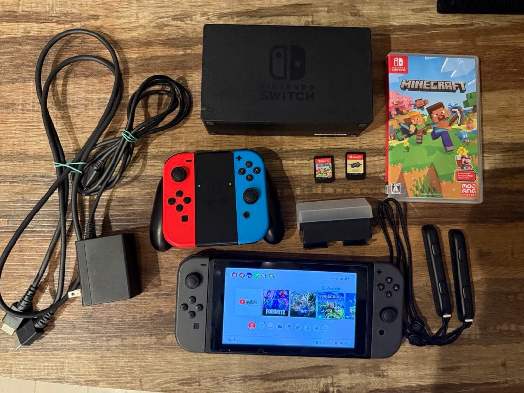 Nintendo Switch 本体 グレー　レッド・ブルー Joy-Con 付